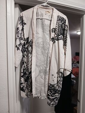 Kimono Japan Lightweight White and Black Printed Kimono Jacket